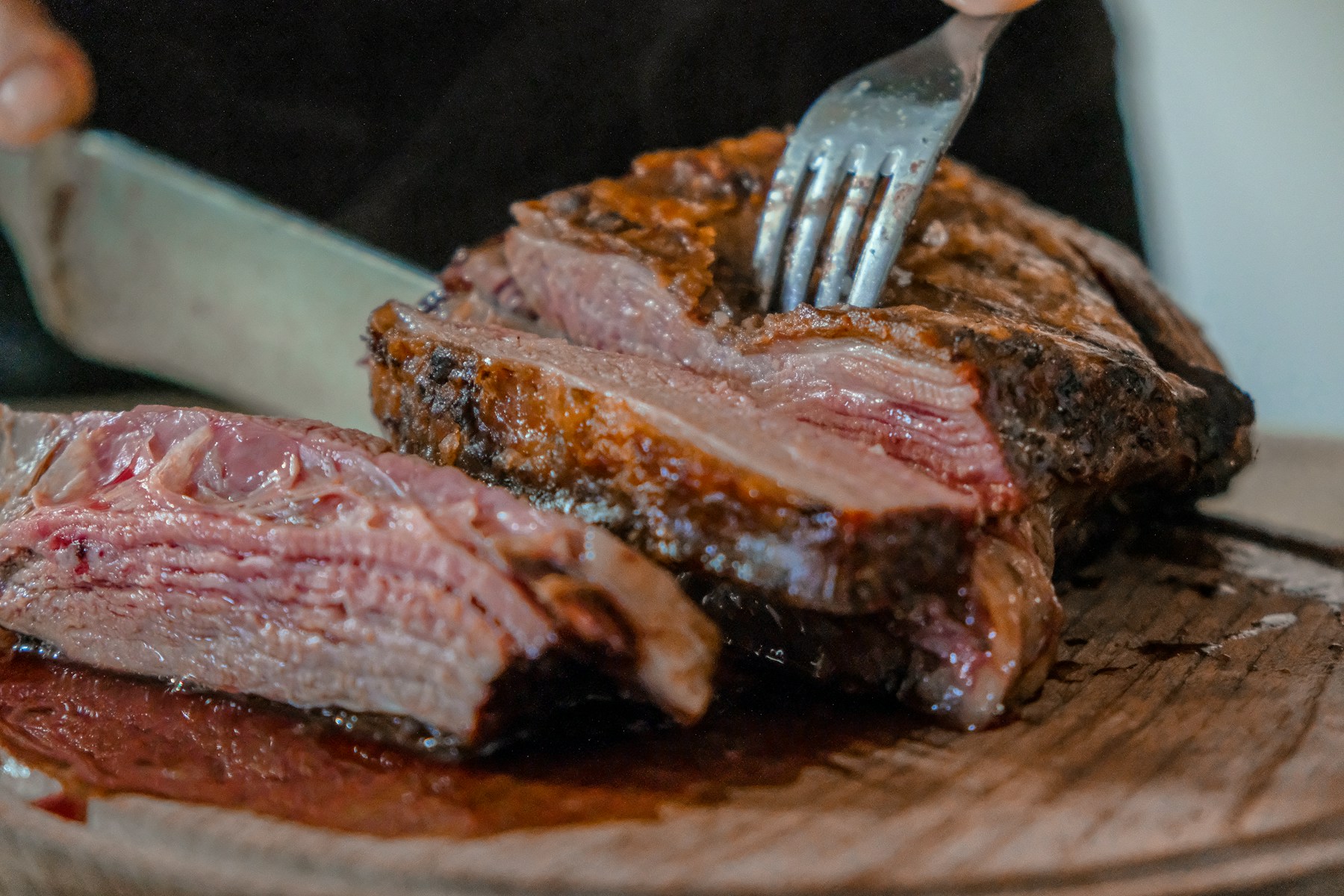 Corte de carne recién servido